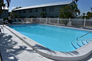 Botón de imagen sin clasificar, 4 de 43