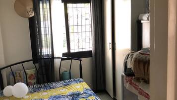 3 chambres, fer et planche à repasser, Wi-Fi, draps fournis