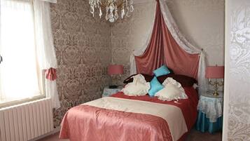 1 chambre, fer et planche à repasser, Wi-Fi, draps fournis