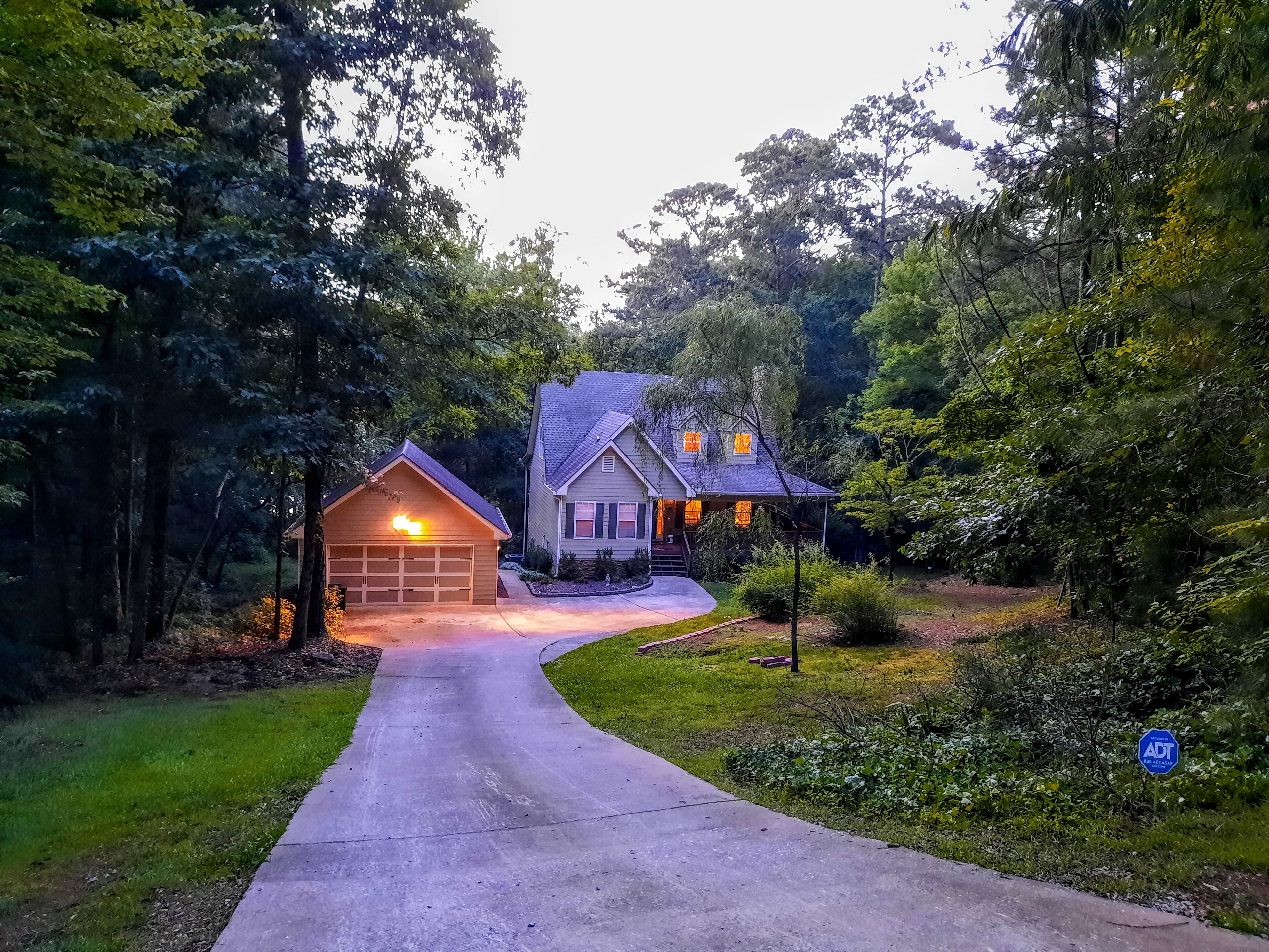 Lake View Country Family Home