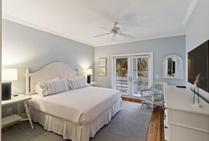 4 bedrooms, desk, iron/ironing board, WiFi - WILD DUNES Home with PRIVATE POOL, Golf Views and Walk to Marina! (Isle Of Palms)