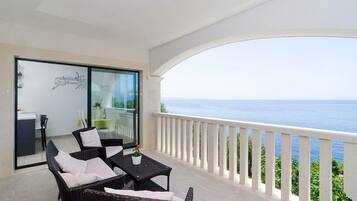 Apartment (Two Bedroom Apartment with Balcony) | Balcony