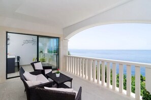 Apartment (Two Bedroom Apartment with Balcony) | Balcony