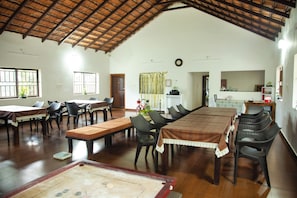 Room, 1 Bedroom, Smoking, Balcony | Dining