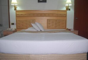 1 bedroom, soundproofing, free WiFi - Monty Suitescalabar (Calabar)
