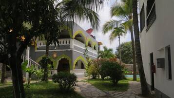 Khuôn viên nơi lưu trú