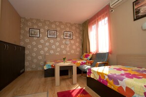 Villa, 2 Bedrooms, Smoking, Balcony | 2 bedrooms, iron/ironing board, bed sheets