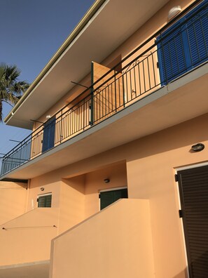 Chambre, 2 chambres, terrasse, vue jardin | Extérieur