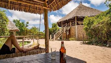 Zimmer, 1 Schlafzimmer, Balkon | Garten