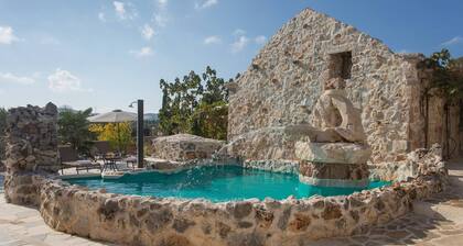 Stonehouse Marina - Estate With A Two Private Pools