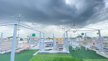 Apartment, 3 Bedrooms, Balcony, City View | Property grounds