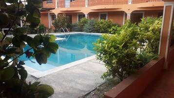 Dormitório compartilhado, 1 quarto, terraço | Piscina | Piscina externa