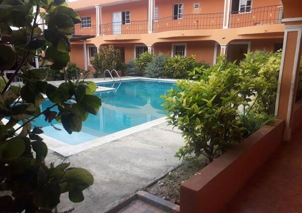 Dormitório compartilhado, 1 quarto, terraço | Piscina | Piscina externa