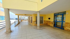 Property entrance - Charming 3-bedroom Apartment in Corralejo, Lanzarote (La Oliva)