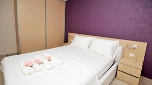 Room - Luxury Apartment in the Villa Theodor (Okrug)