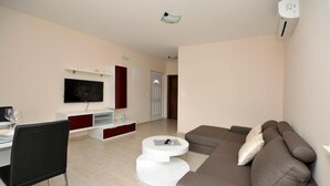 Living area - Luxury Apartment in the Villa Theodor (Okrug)