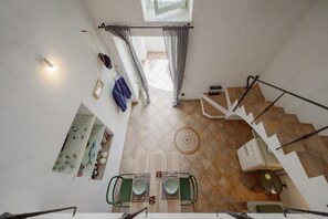 Maison, 1 chambre, balcon | Restauration