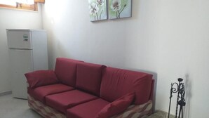 Living area - Casa La Giummarra, Beautiful Apartment With Private Patio (San Vito Lo Capo)
