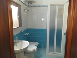 Bathroom - Casa La Giummarra, Beautiful Apartment With Private Patio (San Vito Lo Capo)
