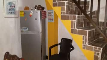 Room, 2 Bedrooms, Accessible, Smoking | Dining
