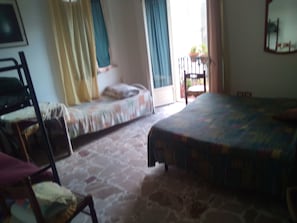 Shared Dormitory, 1 Bedroom, Smoking, Balcony