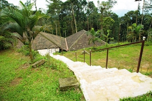 Room, 1 Bedroom, Smoking, Balcony | Property grounds