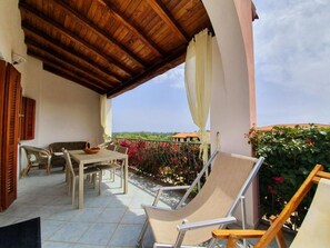 Appartamento, 2 camere da letto, piscina privata, vista oceano | Balcone