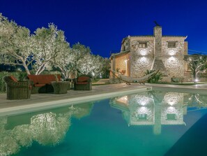 Pool - Villa Zeza - The Ultimate Family Villa (Zakynthos)