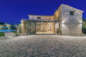 Villa, 4 Bedrooms, Smoking, Private Pool | Exterior