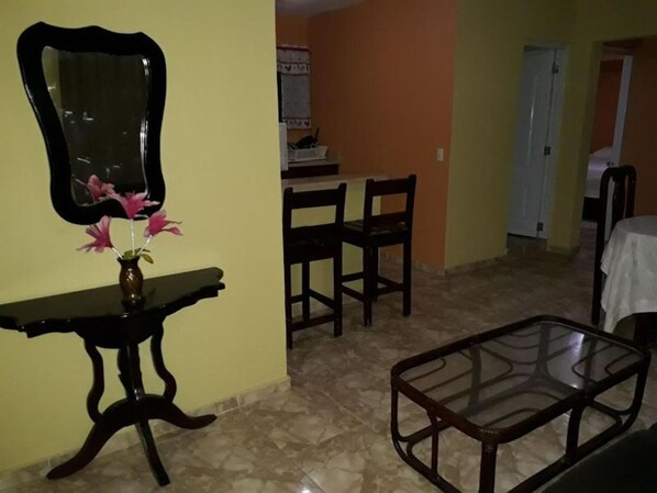 Apartment, 2 Bedrooms, Terrace | Dining