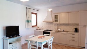 Apartment, 2 Schlafzimmer, Terrasse, Gartenblick | Innenbereich