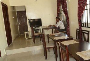 Dining room - Room-vision Serviced Apartments - Apartm (Asaba)