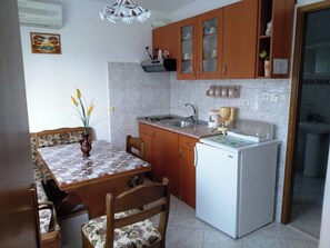 Interior - Romantic Apartment With Sea View Vinišće, Dalmatia (Marina)