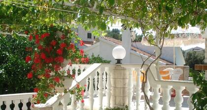 Romantic Apartment With Sea View Vinišće, Dalmatia