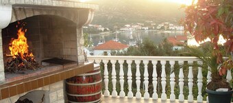 Romantic Apartment With Sea View Vinišće, Dalmatia