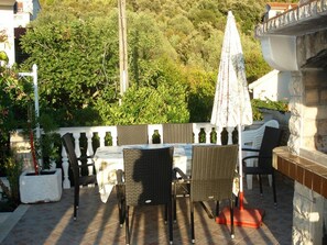 Apartment, 1 Bedroom, Smoking, Balcony | Outdoor dining