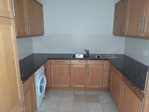 Apartamento, 3 habitaciones, patio, vistas al mar | Interior