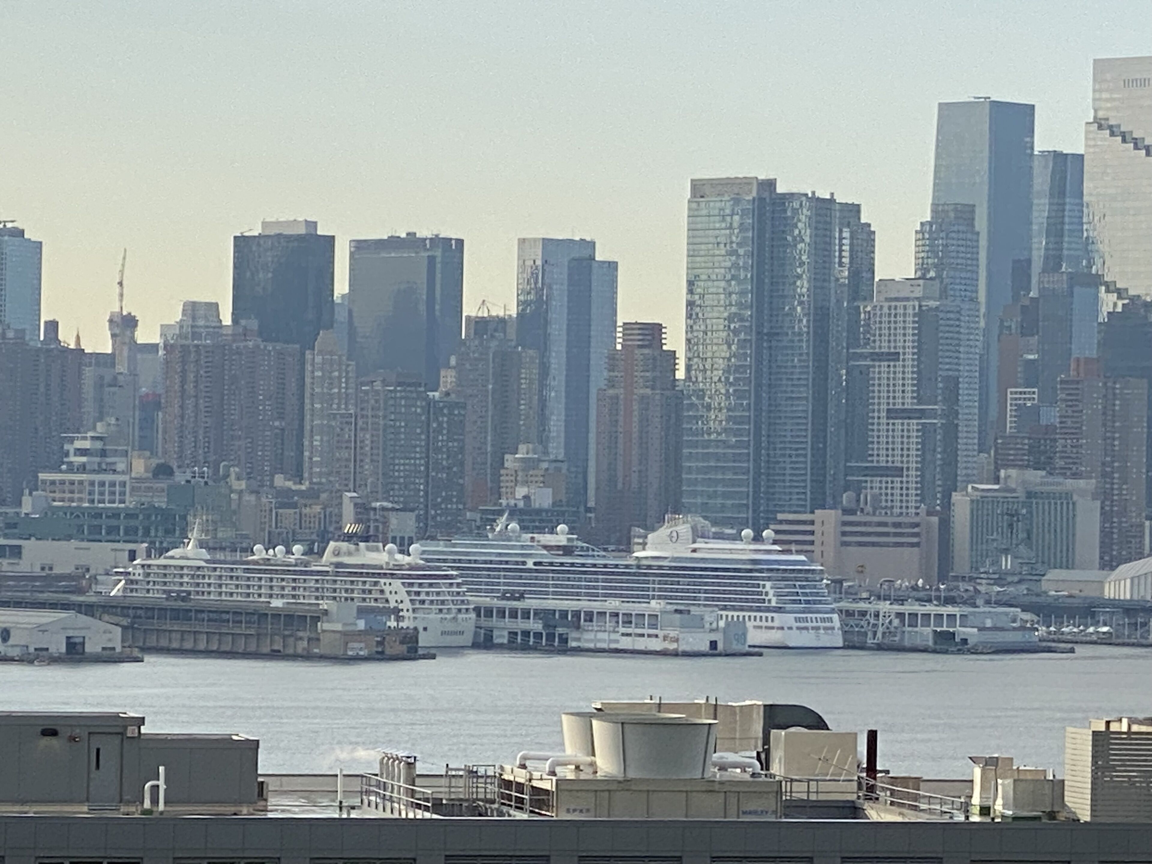 Rom, 2 soverom, røyk, terrasse | Eksteriør