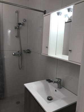 Room, 2 Bedrooms, Terrace, Garden View | Bathroom shower - Room-banos Apartment With 2 Rooms and sw (Corfu)