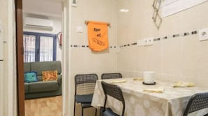 House, 6 Bedrooms, Balcony, City View | Dining - Independent Six Room House Casa 6 Habitaciones (San Sebastian de los Reyes)