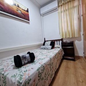 House, 6 Bedrooms, Balcony, City View | 6 bedrooms, iron/ironing board - Independent Six Room House Casa 6 Habitaciones (San Sebastian de los Reyes)
