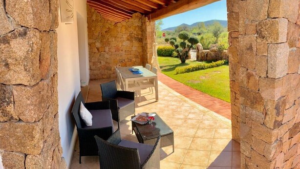 Apartment, 2 Bedrooms, Private Pool, Garden View | Property entrance - Residence Solaria - 1 - With Mini-pool (Budoni)