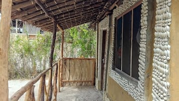Room, 1 Bedroom, Balcony | Property entrance
