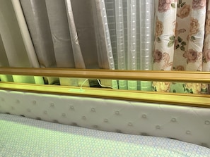 客房, 2 間臥室, 吸煙房, 庭院 | 2 間臥室、書桌