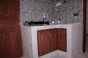 Private kitchen - Elu Hotel Studio - Bonamoussadi (Douala)