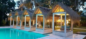 Outdoor pool - The 48 Resort Candidasa - Family Room (Karangasem)