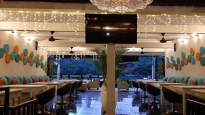 Dining - The 48 Resort Candidasa - Superior Cottage (Karangasem)