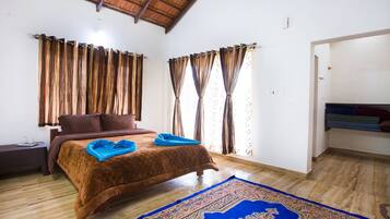 Zimmer, 1 Schlafzimmer, Raucher, Balkon | 1 Schlafzimmer, schallisolierte Zimmer