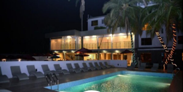 Room, 1 Bedroom, Accessible, Smoking | Pool