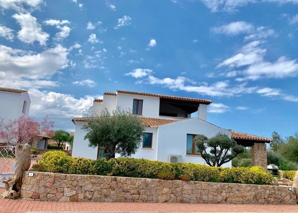 Apartment, 2 Schlafzimmer, Balkon, Meerblick | Außenbereich